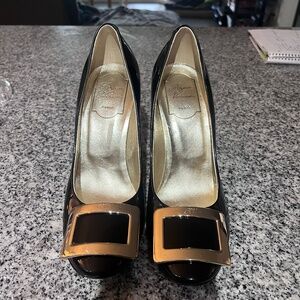 Roger vivier patent heels size 37 made in Italy